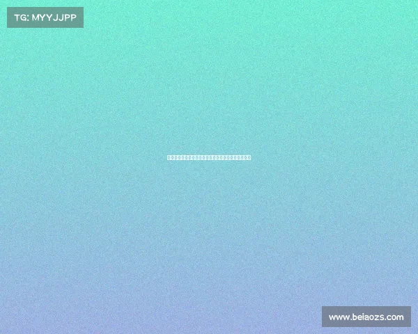 电子竞技比赛现场《锋芒耀世：电竞战袍的荣耀征途》